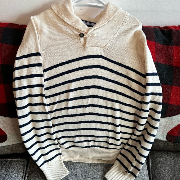 Authentic Tommy Hilfiger Nautical Preppy Style Pullover - Picture 1 of 2